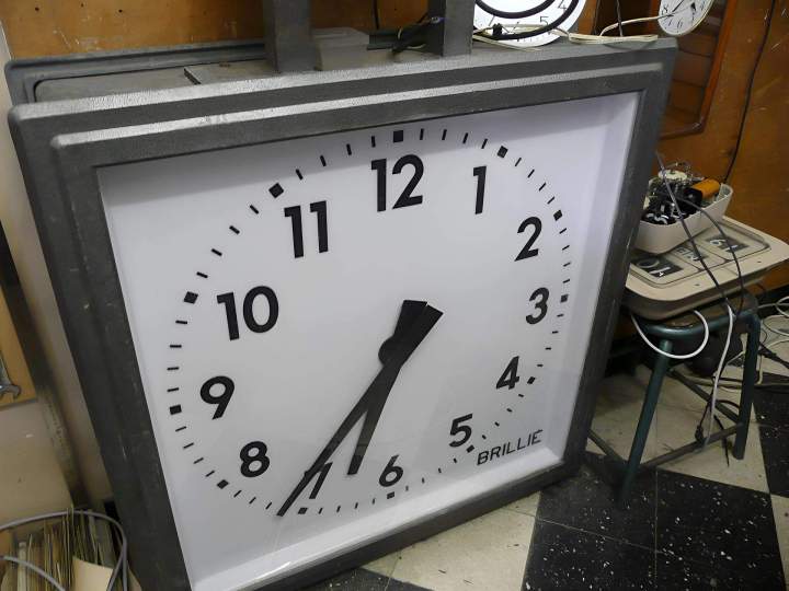 Horloge Brillié Châtillon